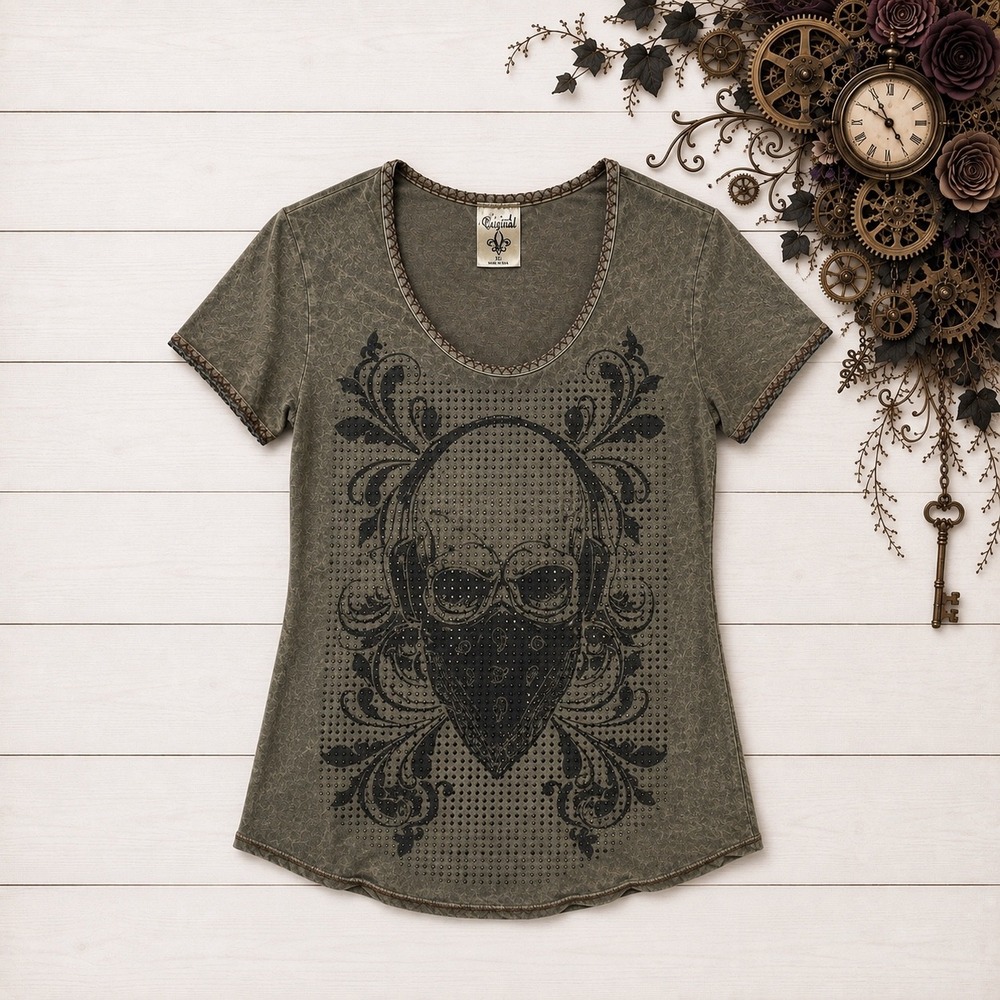 Vocal‎ Skull Bandana Rhinestone Embellished Mineral Wash T-Shirt punk style